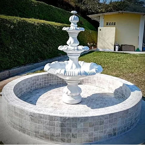 imagem de Chafariz de Cimento para Jardim 210cm - FC013