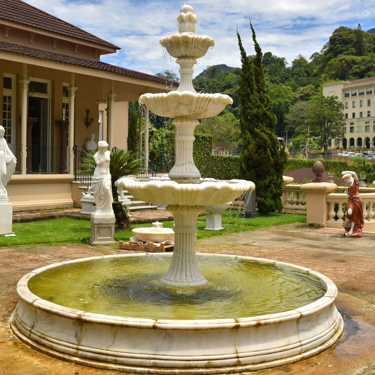 imagem do produto Chafariz de M�rmore 3 Pratos Gigante com Lago 310cm - FMP375