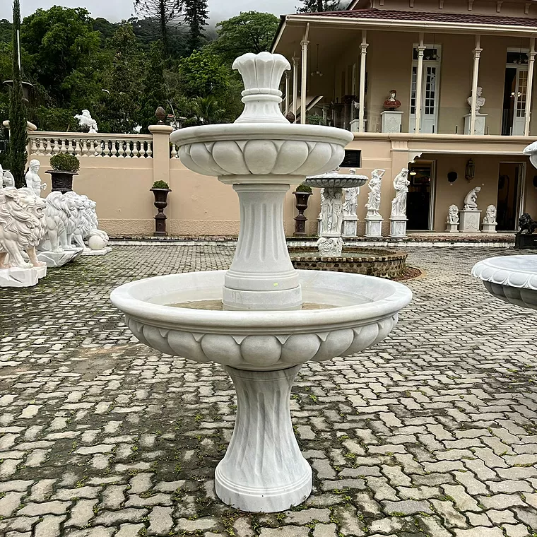 imagem do produto Chafariz Elegante em M�rmore Branco para Jardins Cl�ssicos - FMP222