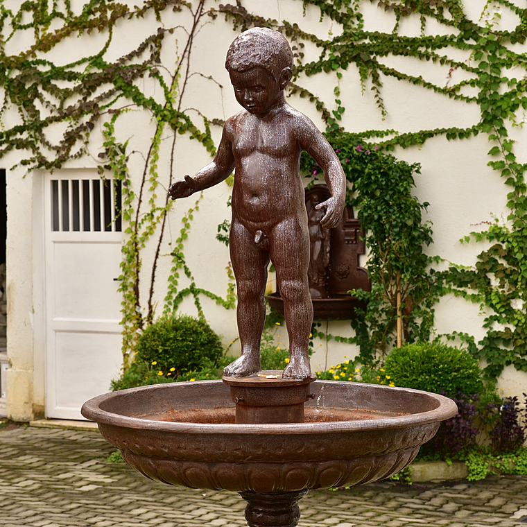 imagem do produto Chafariz Para Jardim Manequinho em Ferro Fundido 167cm - FF018 Estilo Cl�ssico