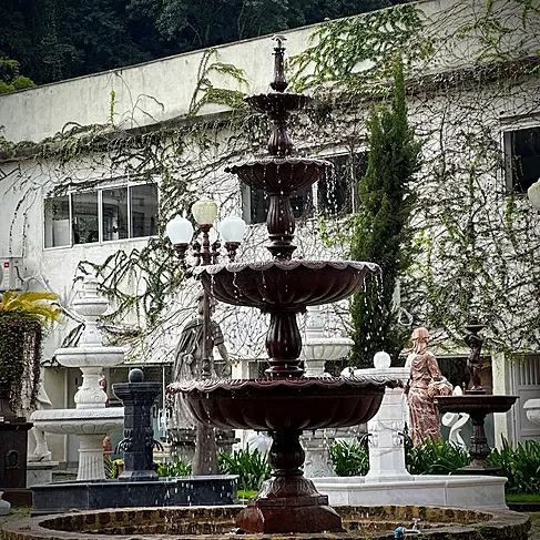 imagem de Chafariz Supremo de Ferro Fundido 310cm - FF173 Elegância para Jardins Sofisticados