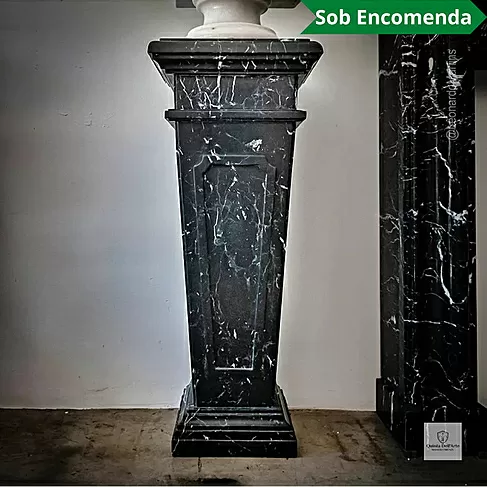 imagem de Coluna Bérgamo em Mármore Preto 100cm VRMP359 Elegante para Decoração e Projetos de Luxo 
