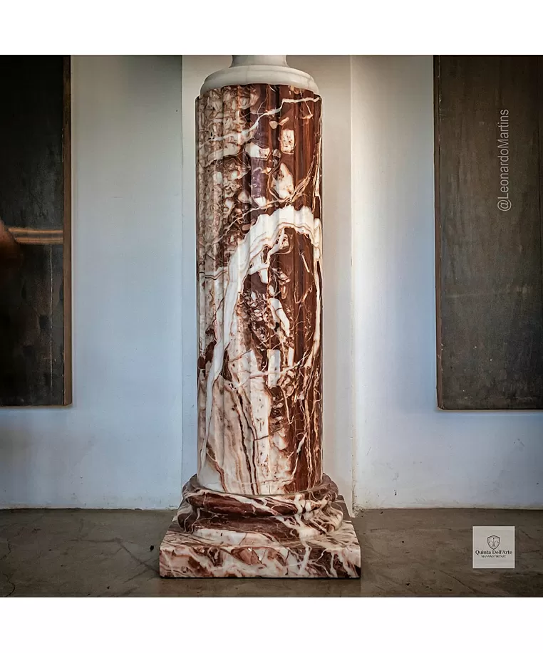 imagem de Coluna Foggia em Mármore Vermelho 100cm VRMP351 Escultural para Projetos de Luxo