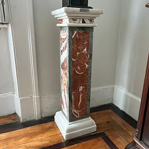 imagem de Coluna Grega em Mármore Mista 100cm VRMP349 Design Clássico