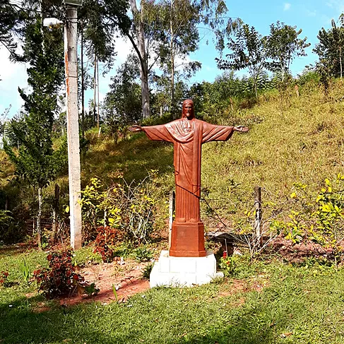 imagem de Cristo Redentor em Ferro Fundido 230cm IF223 Design Clássico