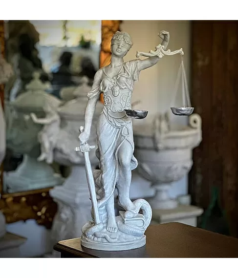 imagem de Deusa Justiça Francesa 82cm - EML122