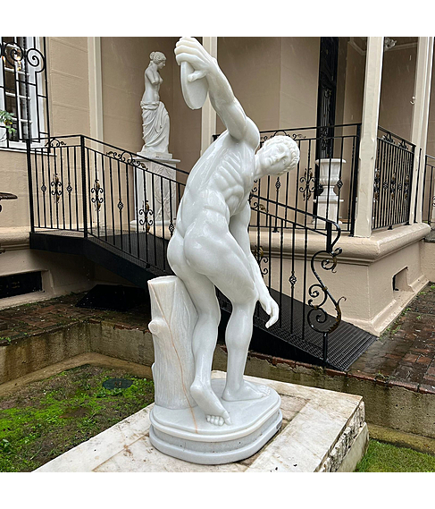 imagem de Discbulo em Mrmore Branco 180cm - EMP597