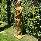 imagem do produto Escultura A Estudante em Bronze 169cm - EBZ627 Sofistica��o e Exclusividade