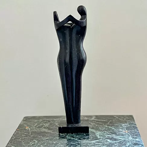 imagem de Escultura Abstrata em Mármore Preto 30cm EMP250A Design Contemporâneo
