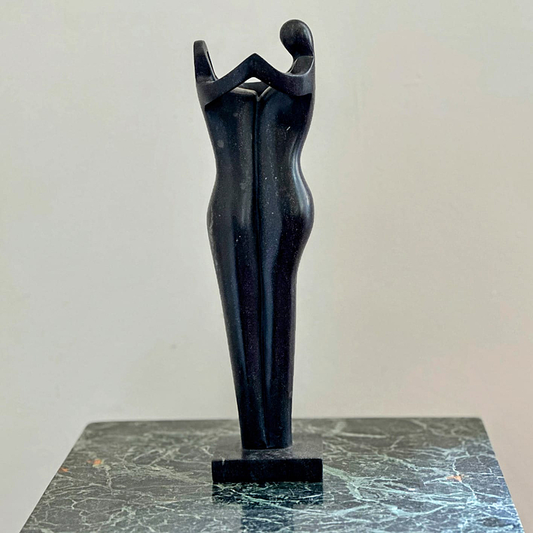 imagem do produto Escultura Abstrata em M�rmore Preto 30cm EMP250A Design Contempor�neo