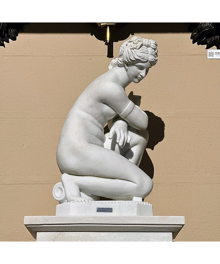 imagem do produto Escultura Afrodite Agachada 87cm - Emp447