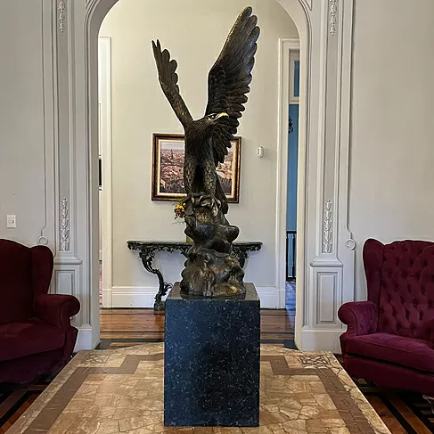 imagem de Escultura Águia de Bronze 123cm VRBZ332 Imponência e Liberdade