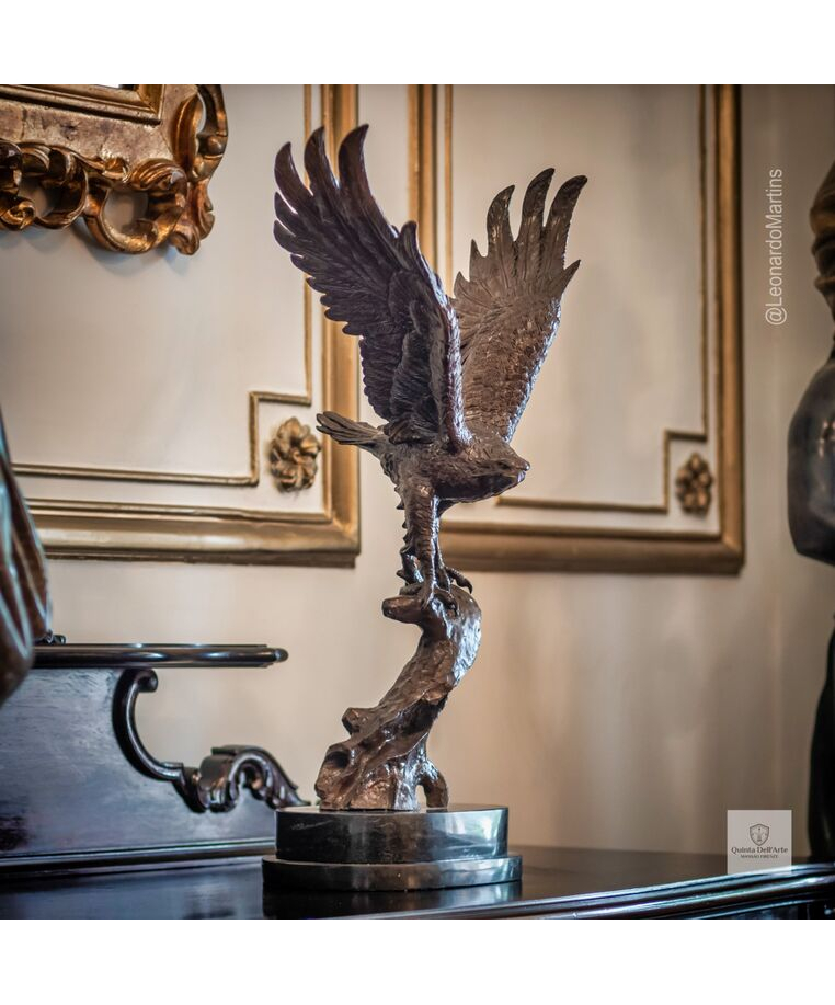 imagem do produto Escultura �guia em Bronze 70cm EBZ756 Movimento e Nobreza Esculpida