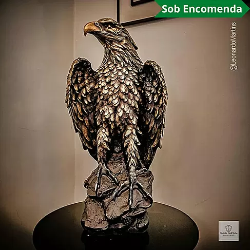 imagem de Escultura Águia Real em Bronze 60cm EBZ751 Força e Elegância Natural