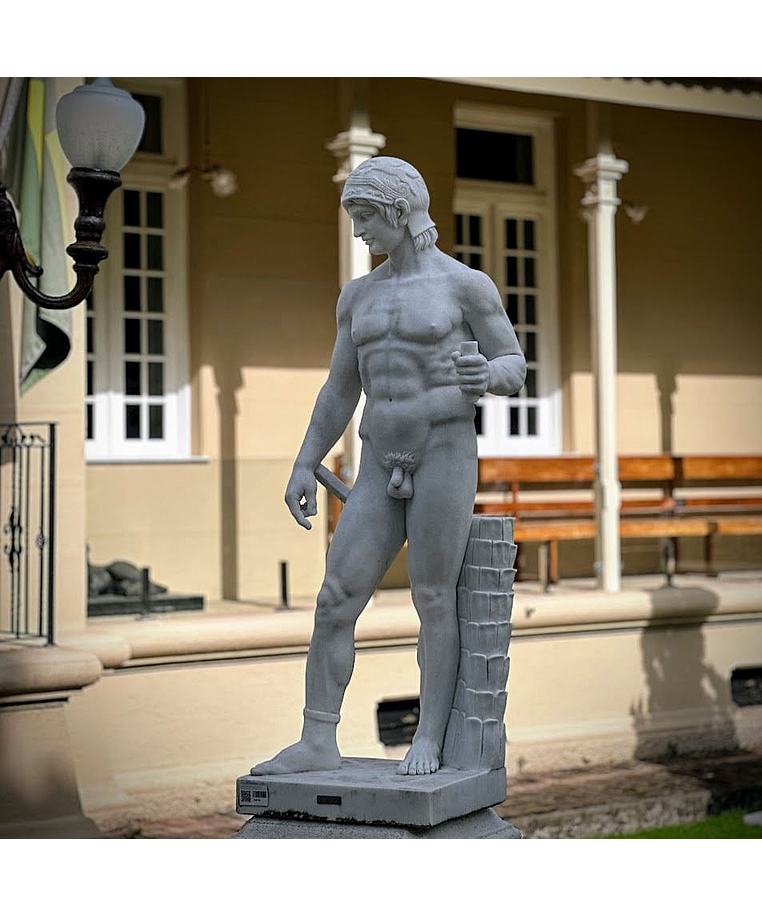 imagem do produto Escultura Ares Burghese B 220cm  - EMP506 Presen�a Marcante no Paisagismo