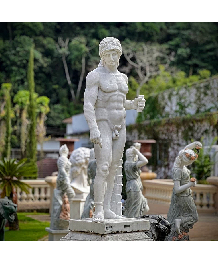 imagem do produto Escultura Ares Burghese B 220cm  - EMP506 Presen�a Marcante no Paisagismo