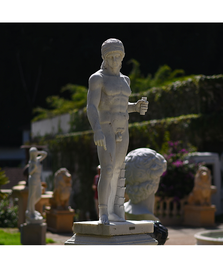 imagem do produto Escultura Ares Burghese B 220cm  - EMP506 Presen�a Marcante no Paisagismo