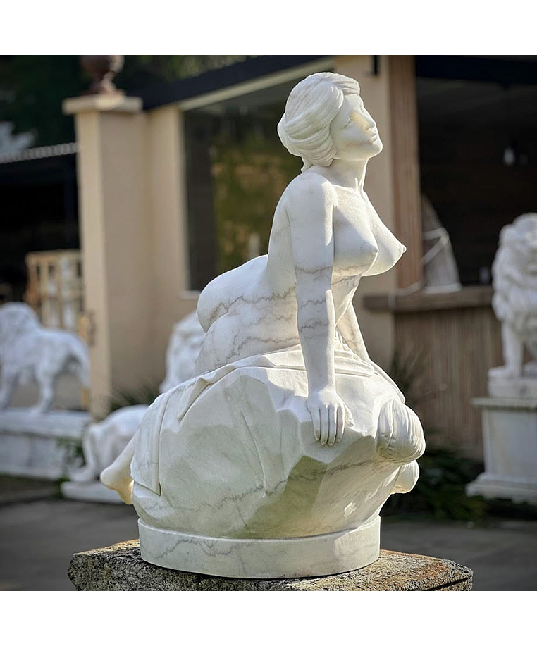 imagem do produto Escultura Ariadna Abandonada em M�rmore Branco 110cm - EMP696