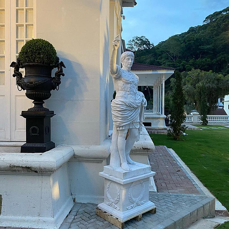 imagem do produto Escultura Augusto de Prima Porta 230cm EMP428 Poder Imperial e Hist�ria