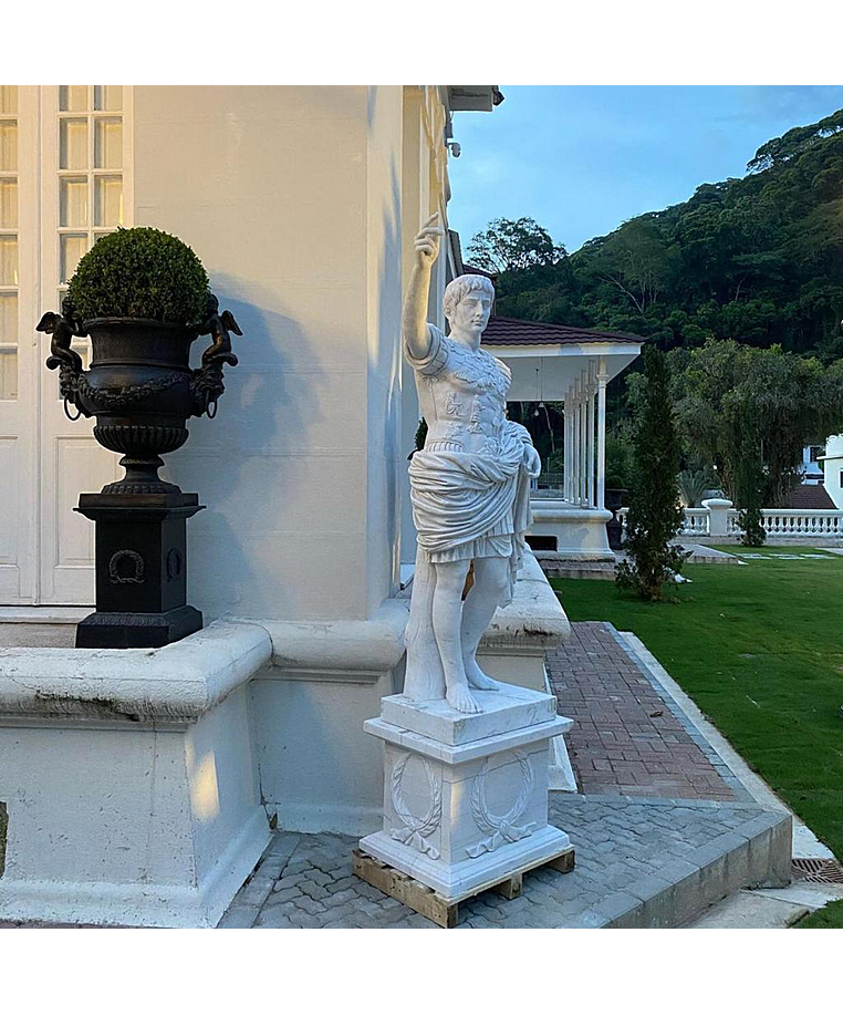 imagem do produto Escultura Augusto de Prima Porta 230cm - EMP428
