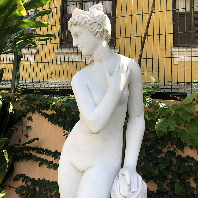 imagem do produto Escultura Banhista 160cm  EMP468 Para Jardins e �reas Externas