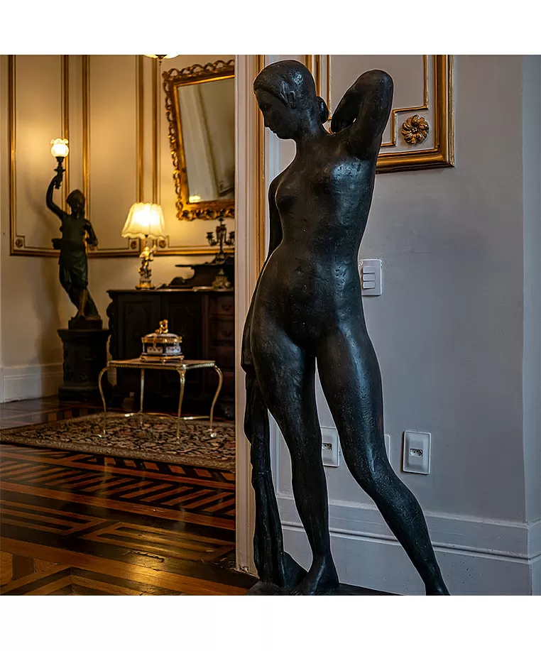 imagem do produto Escultura Banhista em Bronze 157cm EBZ526 Sofistica��o e Movimento