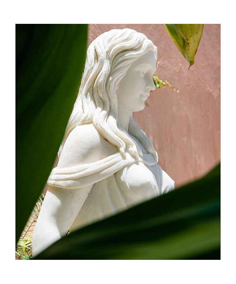 imagem do produto Escultura Bestsab� 160cm - EMP456