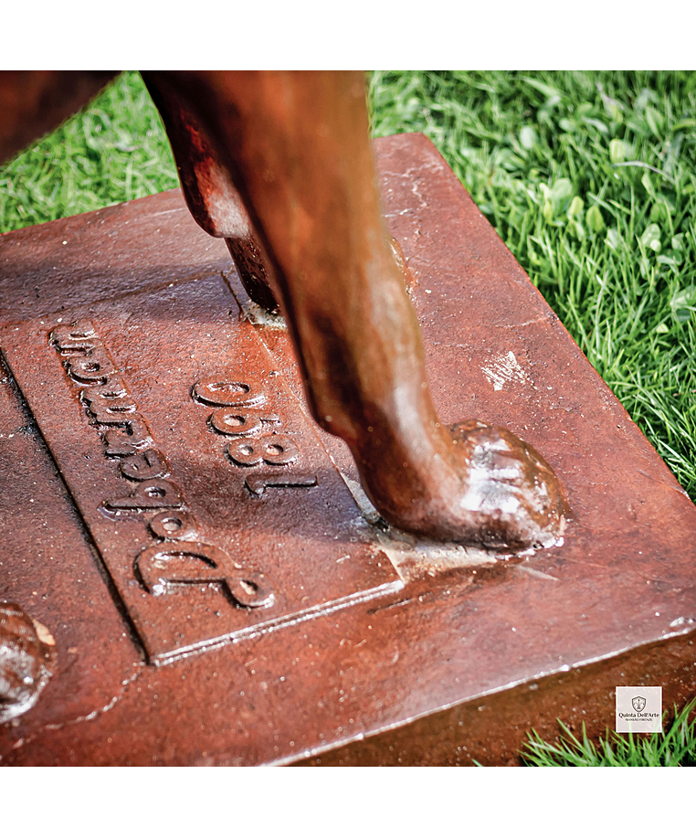imagem do produto Escultura Cachorro Dobermann Olhando para Direita 98cm - VRF255D