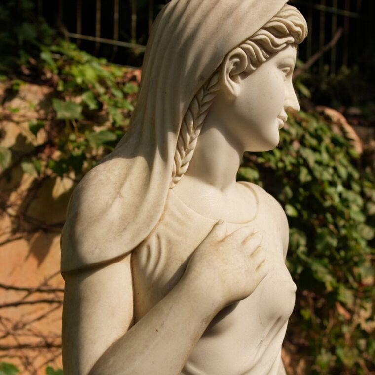imagem do produto Escultura Camponesa em M�rmore 150cm - EMP370 Simplicidade e Eleg�ncia Cl�ssica