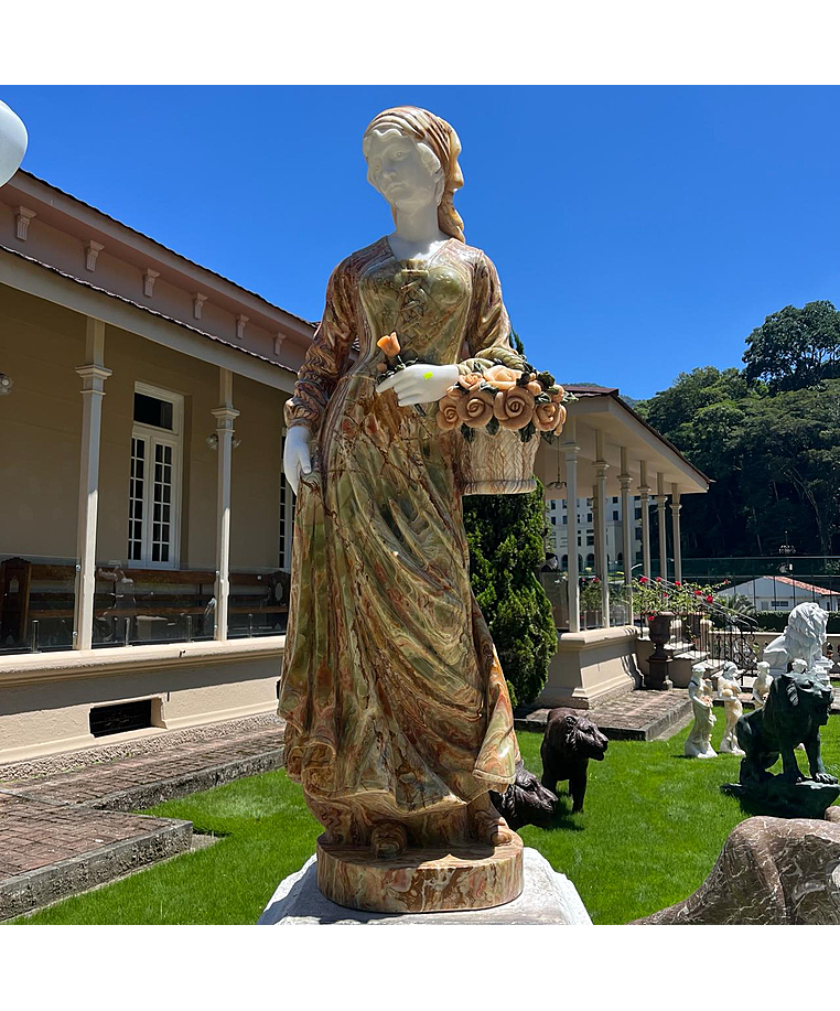 imagem do produto Escultura Camponesa em  Pedra Jade 153cm - EMP623 Eleg�ncia e Destaque no Paisagismo