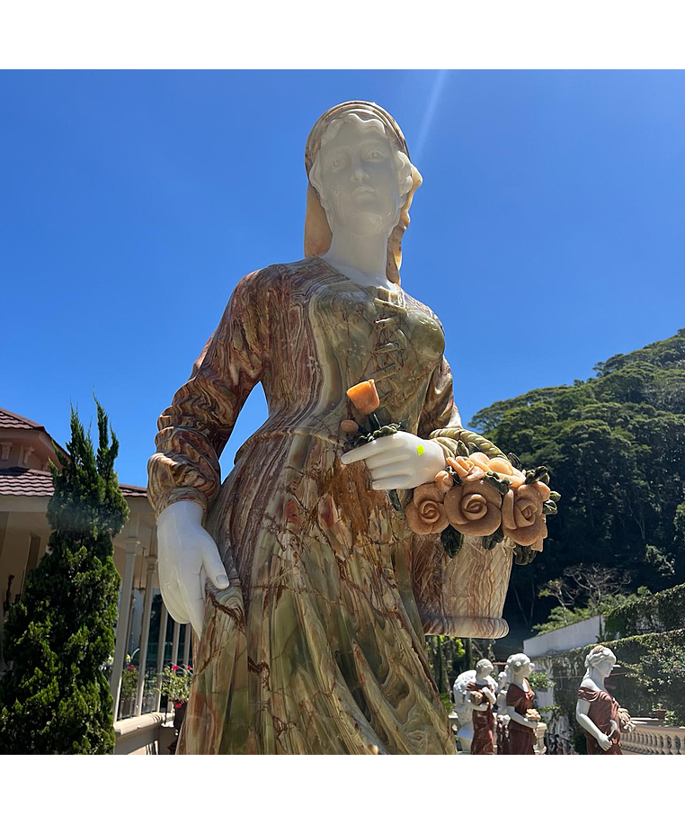 imagem do produto Escultura Camponesa em  Pedra Jade 153cm - EMP623 Eleg�ncia e Destaque no Paisagismo