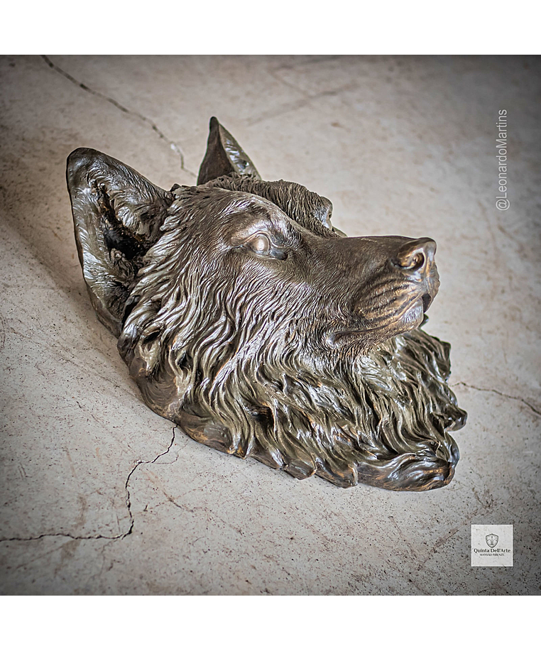 imagem do produto Escultura Cara de Lobo em Bronze 40cm - VRBZ351 Obra Expressiva