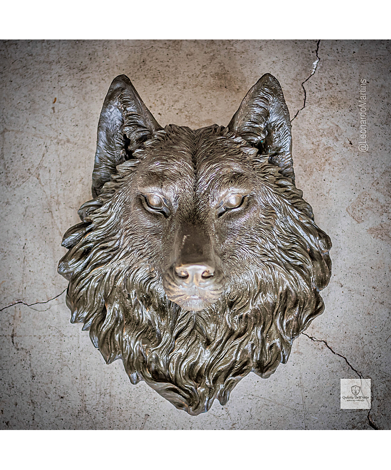 imagem do produto Escultura Cara de Lobo em Bronze 40cm - VRBZ351 Obra Expressiva