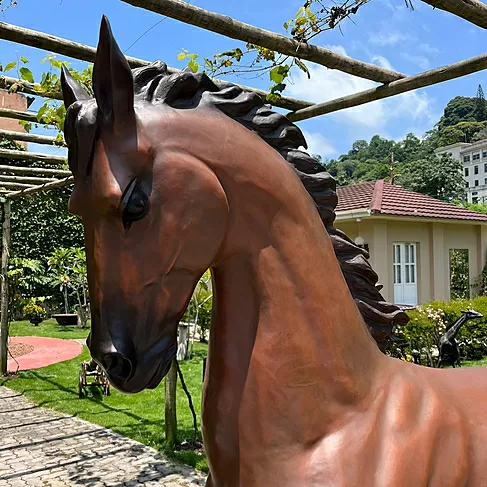imagem de Escultura Cavalo em Bronze 198cm - EBZ603 Destaque para Haras e Ambientes Rústicos
