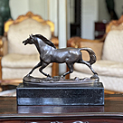 imagem do produto Escultura Cavalo Puro Sangue �rabe em Bronze 40cm VRBZ333 Eleg�ncia e Nobreza