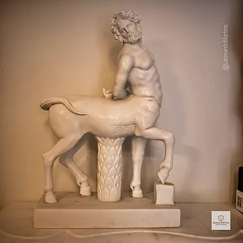imagem de Escultura Centauro em Mármore Branco 50cm EMP614 Arte e Mitologia