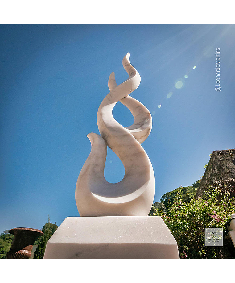 imagem do produto Escultura Chama Esculpida Branco 150cm - EMP740 Design Contempor�neo Decorativo