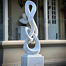 imagem do produto Escultura Contorno da Realeza M�rmore Branco 120cm - EMP734 Inspira��o Nobre e Elegante