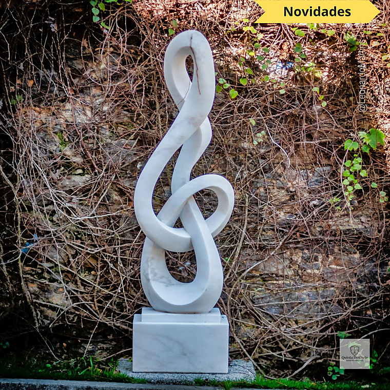 imagem do produto Escultura Contorno da Realeza M�rmore Branco 120cm - EMP734 Inspira��o Nobre e Elegante