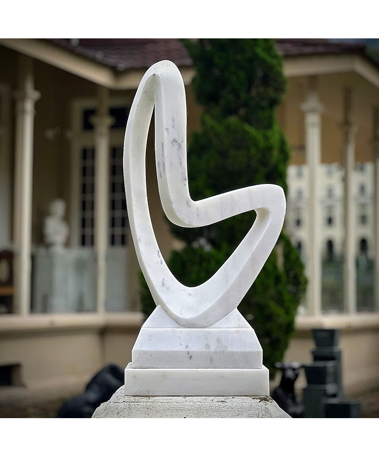 imagem do produto Escultura Curva Eterna M�rmore Branco 100cm EMP744 | Arte Escult�rica By Quinta DellArte