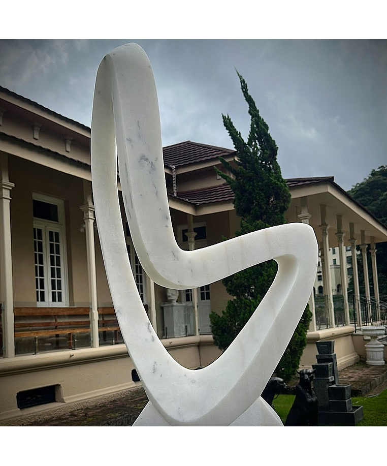 imagem do produto Escultura Curva Eterna M�rmore Branco 100cm EMP744 | Arte Escult�rica By Quinta DellArte