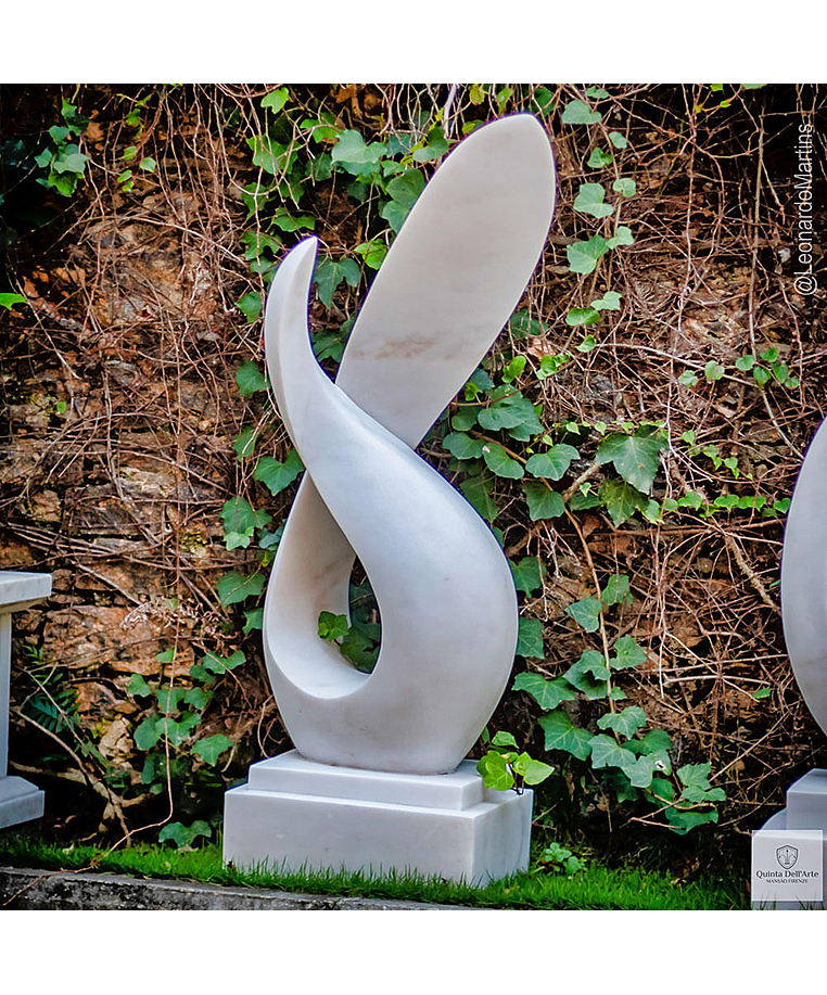 imagem do produto Escultura Curva Majestosa M�rmore Branco 120cm - EMP729