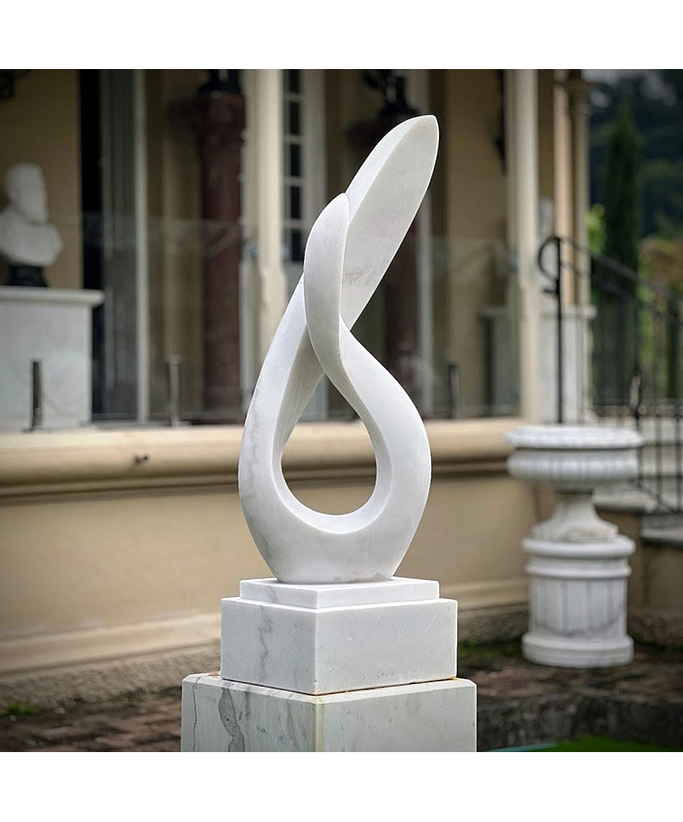 imagem do produto Escultura Curva Majestosa M�rmore Branco 120cm - EMP729