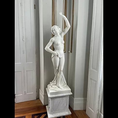 imagem de Escultura Dançarina em Mármore 160cm - EMP465 Elegância e Movimento Clássico