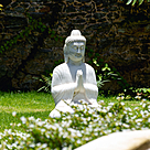 imagem do produto Escultura de Buda Sentado em M�rmore Branco 60cm - EMP132 Estilo Cl�ssico e Serenidade