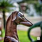 imagem do produto Escultura de Cachorro Galgo 82cm VRF150 Eleg�ncia e Movimento