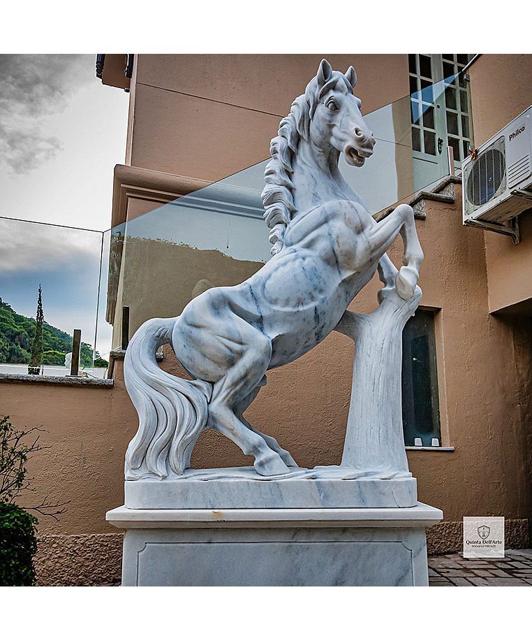 imagem do produto Escultura de Cavalo Rampante 235cm - EMP578