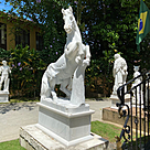 imagem do produto Escultura de Cavalo Rampante em M�rmore 235cm - EMP578 Destaque para Haras