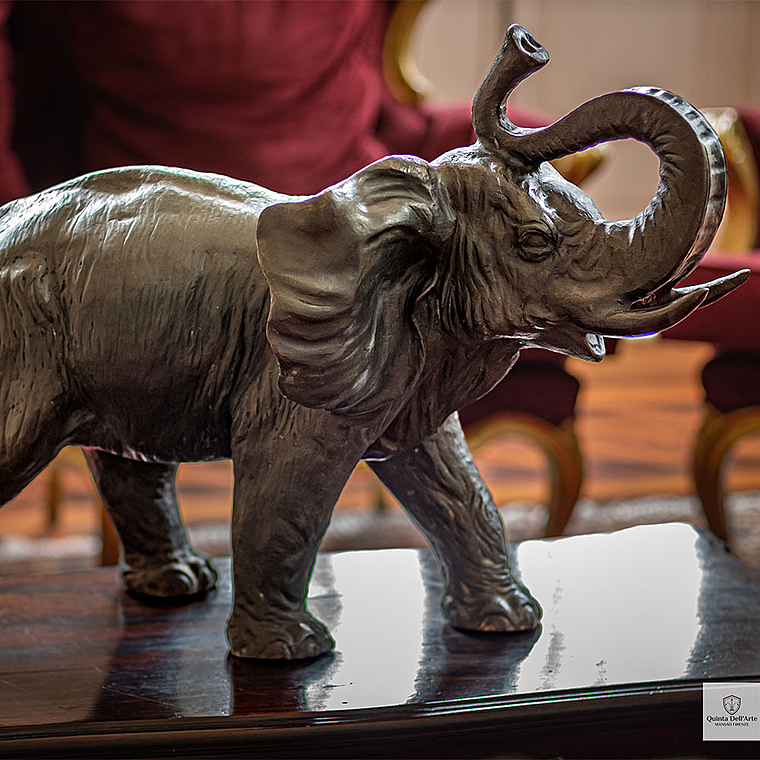 imagem do produto Escultura de Elefante em Bronze 45x62 EBZ557 For�a e Sofistica��o