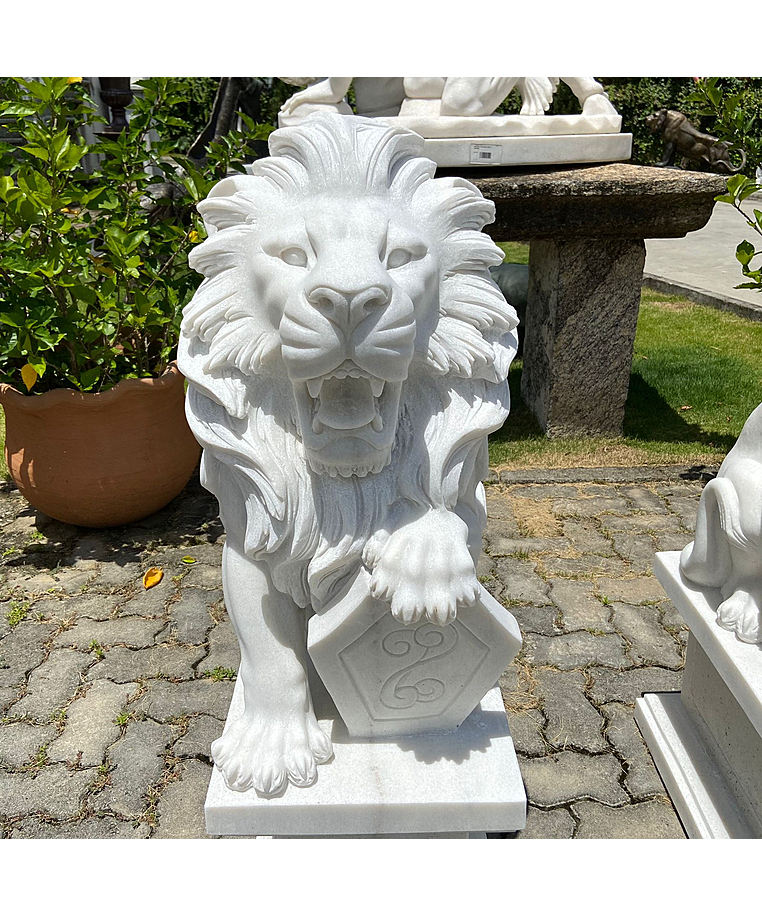 imagem do produto Escultura de Le�es com Escudo em M�rmore 104cm | Est�tua Premium EMP576